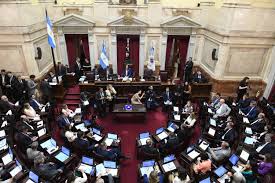 Senadores aliados ahora exigen que Milei no vete el aumento a jubilados para votar la ley bases